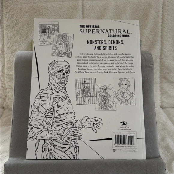 Supernatural Lot of 3 Books Family Don't End With Blood Fangasm Coloring Book - Picture 4 of 16